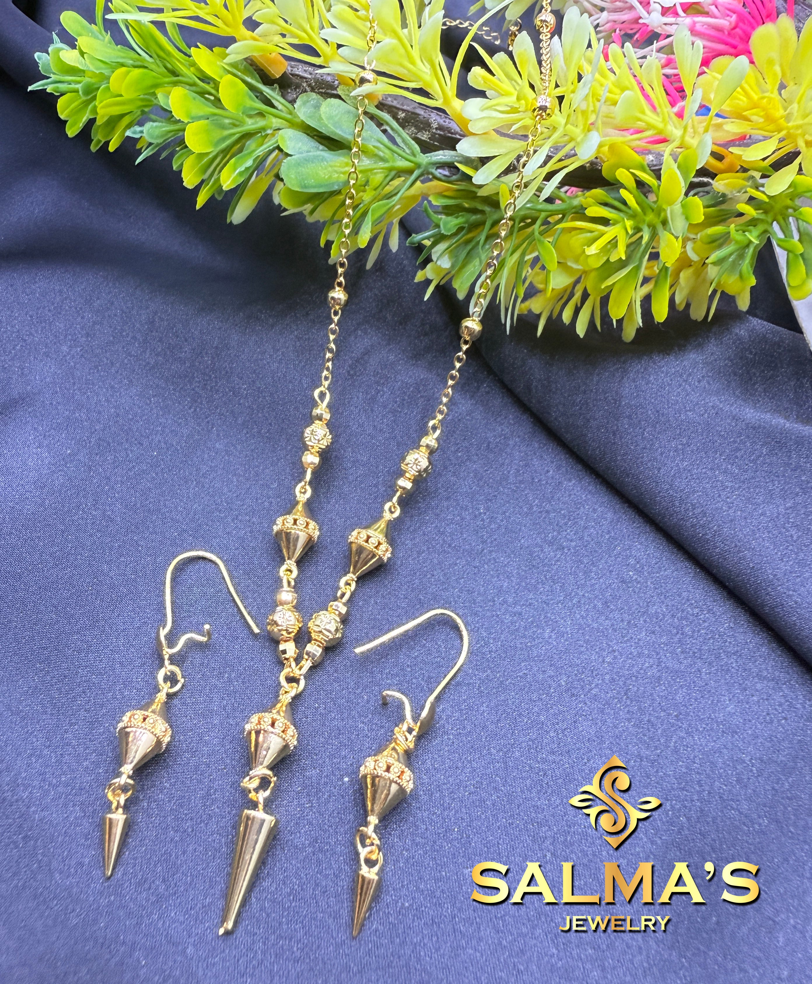 Necklace and Earrings Set with Graduated Spikes